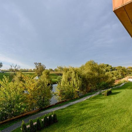 Il Lago - Sunrise - Cozy Luxurious Smart Home By The Lake Voluntari Buitenkant foto